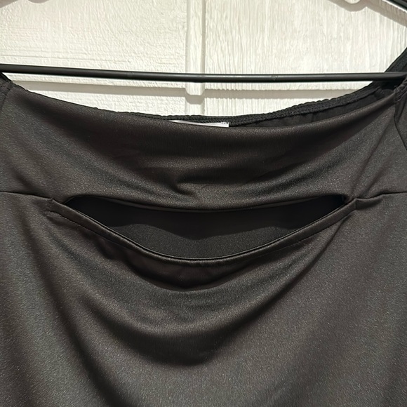 White Birch Black Off the Shoulder Short Sleeve Top - Picture 4 of 5